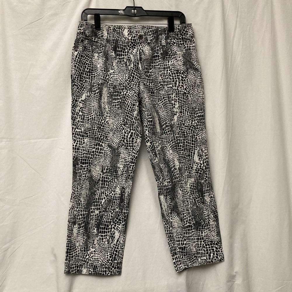 Chico's Platinum Denim Ultimate Fit Black & White Snakeskin Print Jeans - SZ 0.5
